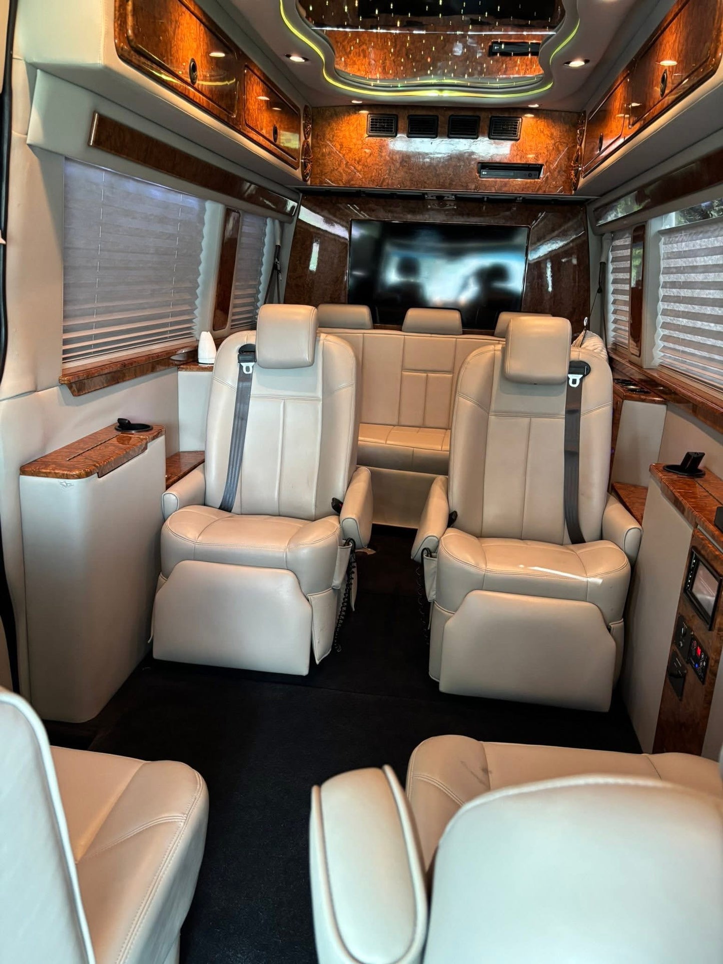 BLACK MERCEDES SPRINTER